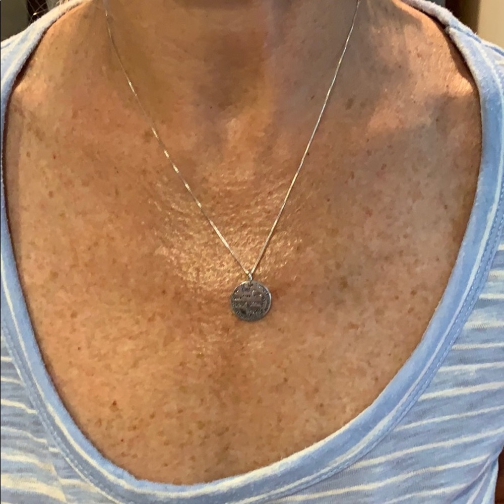 Silver necklace “be kind”